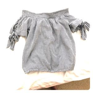 Kendall&Kylie OTS shirt